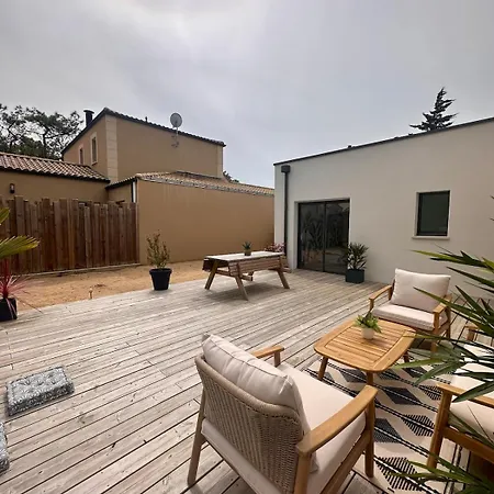 וילה La Villana *